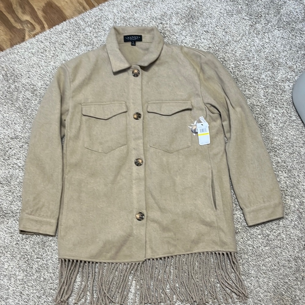 NWT! Laundry by Shelli Segal mink color button up tassel shacket. Size medium.